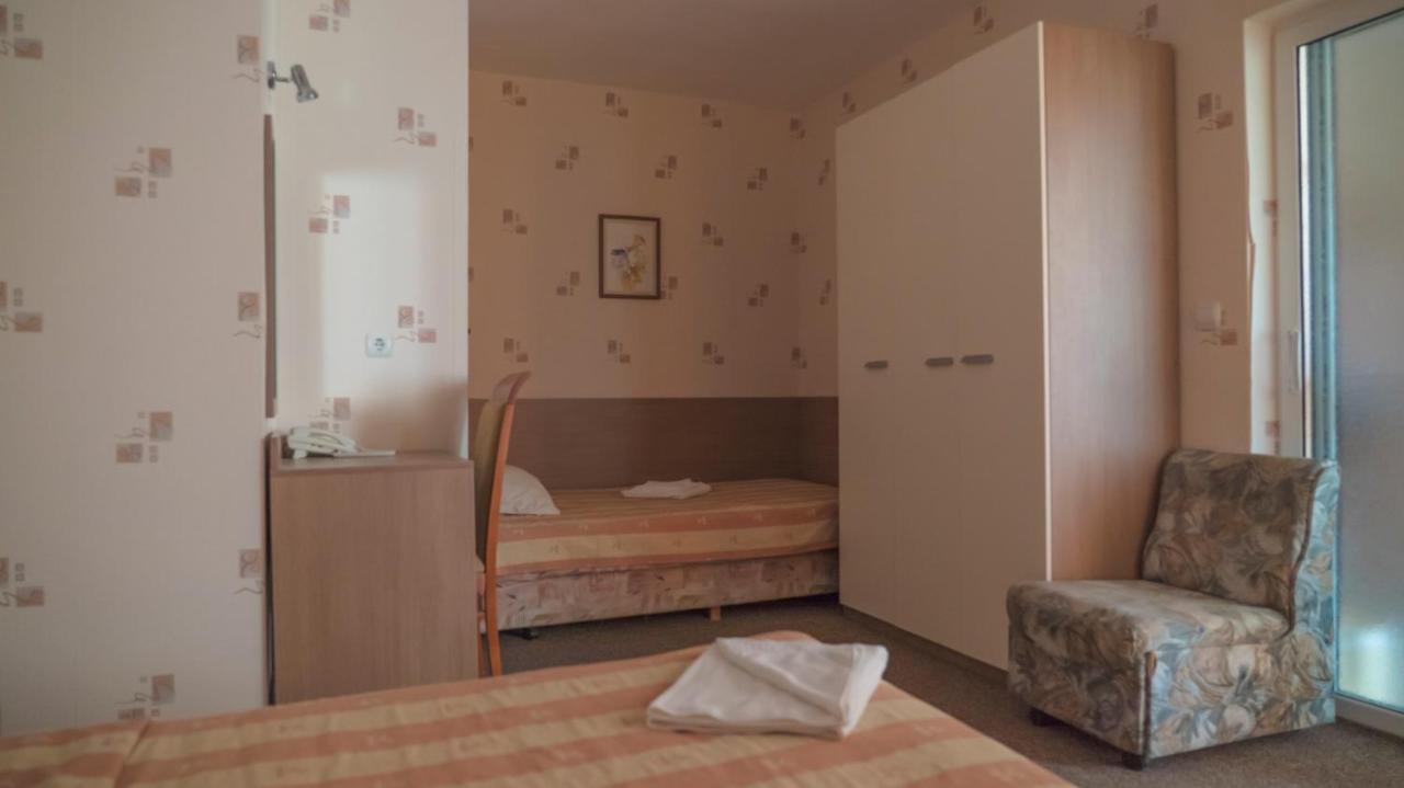 Park Hotel Persey Varna Exterior photo