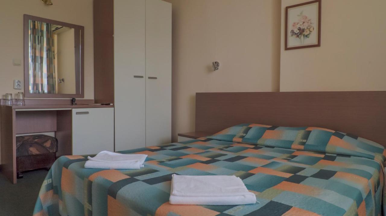 Park Hotel Persey Varna Exterior photo