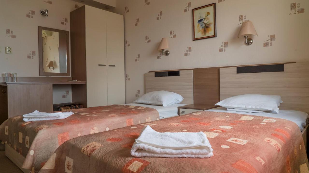 Park Hotel Persey Varna Exterior photo