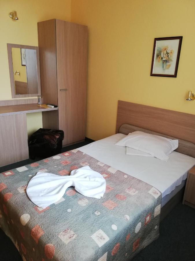 Park Hotel Persey Varna Exterior photo